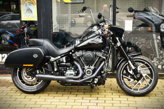 HARLEY DAVIDSON SPORT GLIDE – Image 2