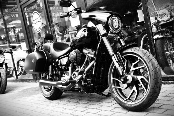 HARLEY DAVIDSON SPORT GLIDE – Image 5
