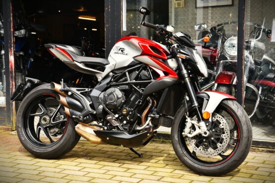 MV AGUSTA BRUTALE 800 RR