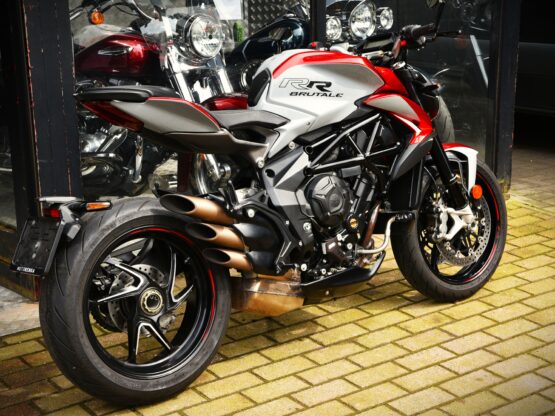 MV AGUSTA BRUTALE 800 RR – Image 3
