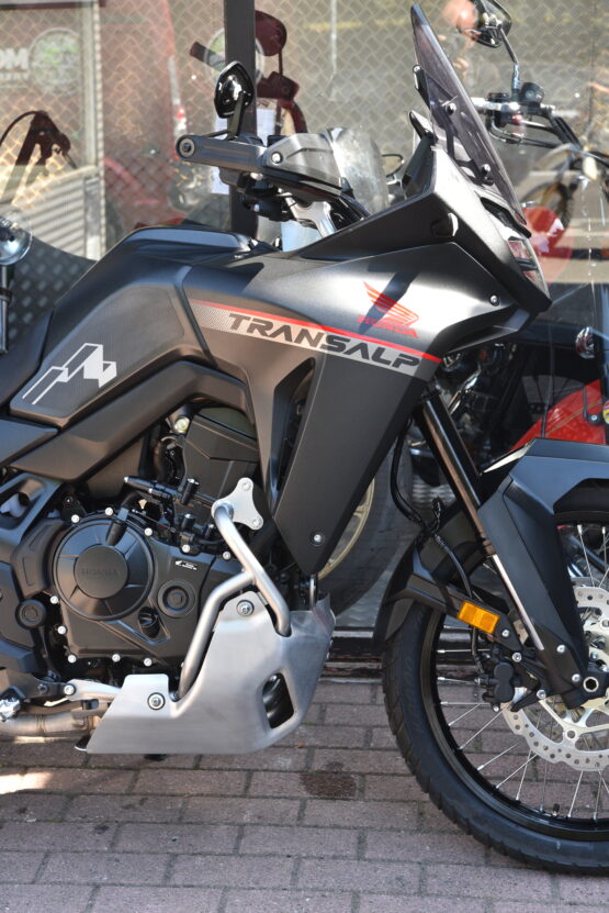 HONDA TRANSALP XL 750 – Image 4