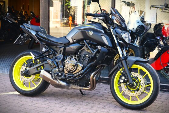YAMAHA MT-07