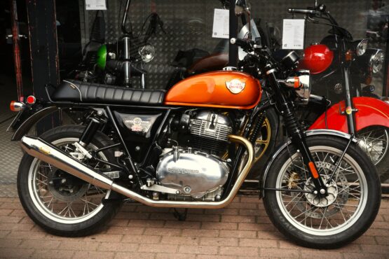 ROYAL ENFIELD INTERCEPTOR 650 – Image 2