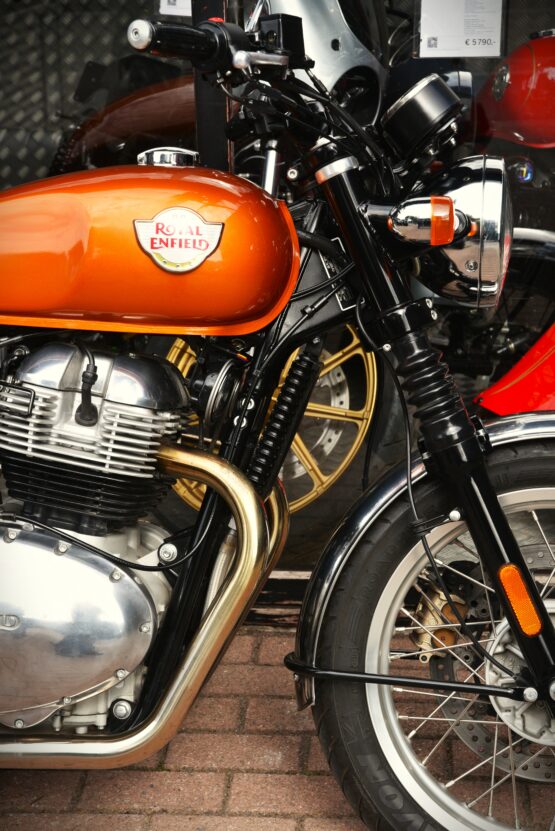 ROYAL ENFIELD INTERCEPTOR 650 – Image 4
