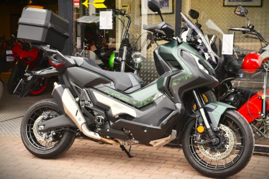 HONDA X-ADV 750