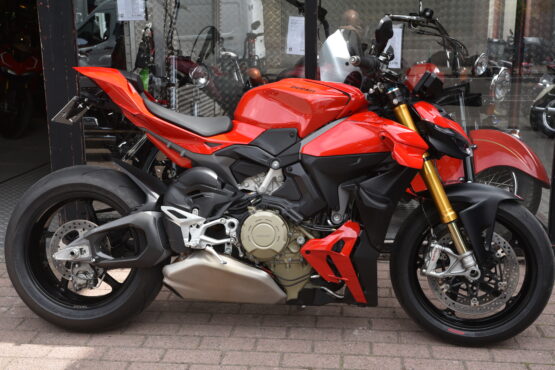 DUCATI STREETFIGHTER V4S 2025 (TVAC) – Image 2