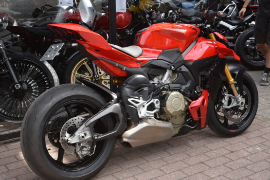 DUCATI STREETFIGHTER V4S 2025 (TVAC) – Image 3