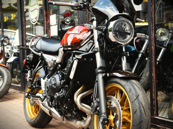 KAWASAKI Z 650 RS – Image 5