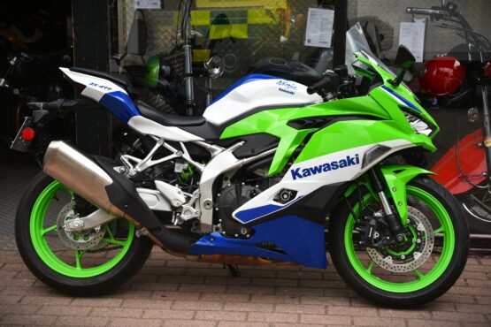 KAWASAKI ninja ZX-4RR – Image 2