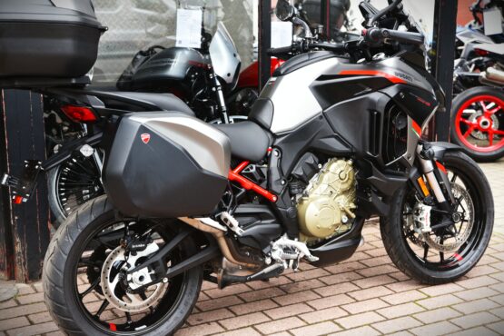 DUCATI MULTISTRADA V4S GRAND TOUR – Image 3