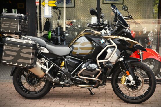 BMW R 1250 GS ADVENTURE EXCLUSIVE – Image 2