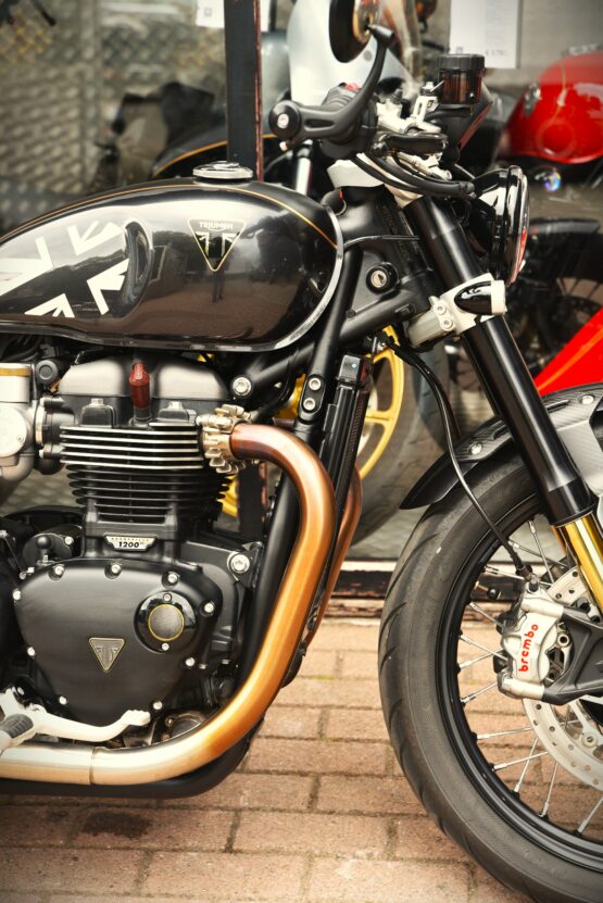 TRIUMPH BONNEVILLE BOBBER TFC – Image 4