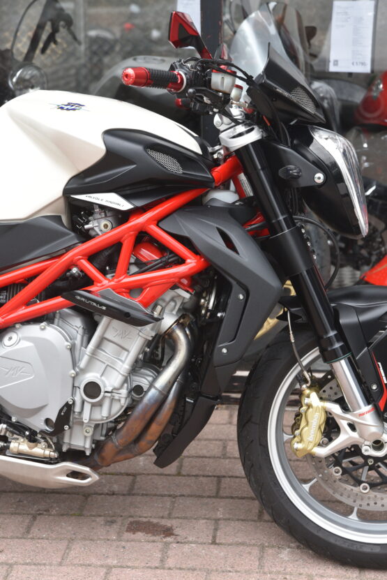 MV AGUSTA BRUTALE 1090 ABS – Image 4