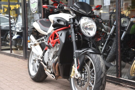 MV AGUSTA BRUTALE 1090 ABS – Image 5