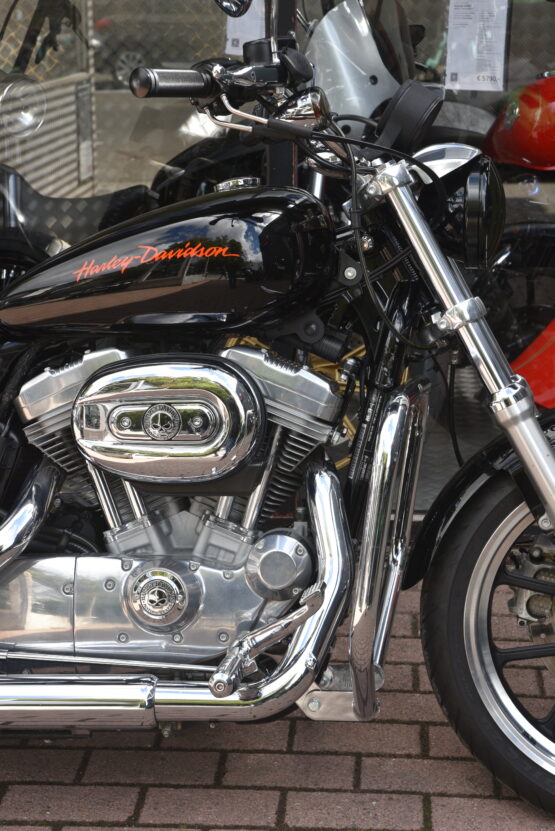 HARLEY DAVIDSON 883 SUPERLOW – Image 4