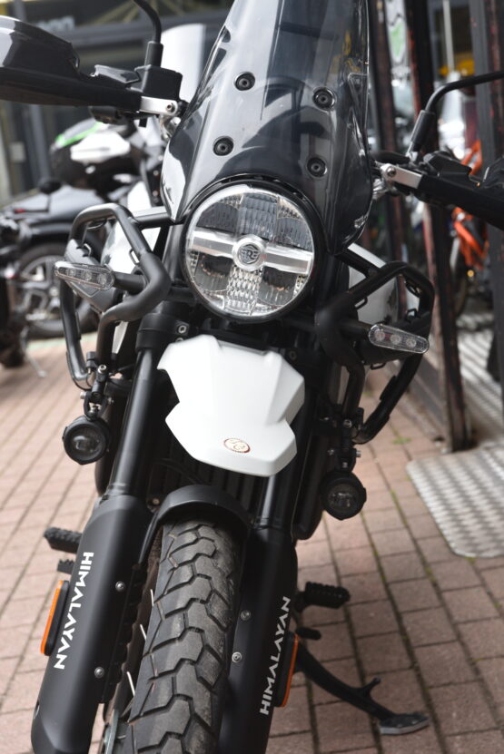 ROYAL ENFIELD HIMALAYAN 450 KAMET WHITE – Image 6