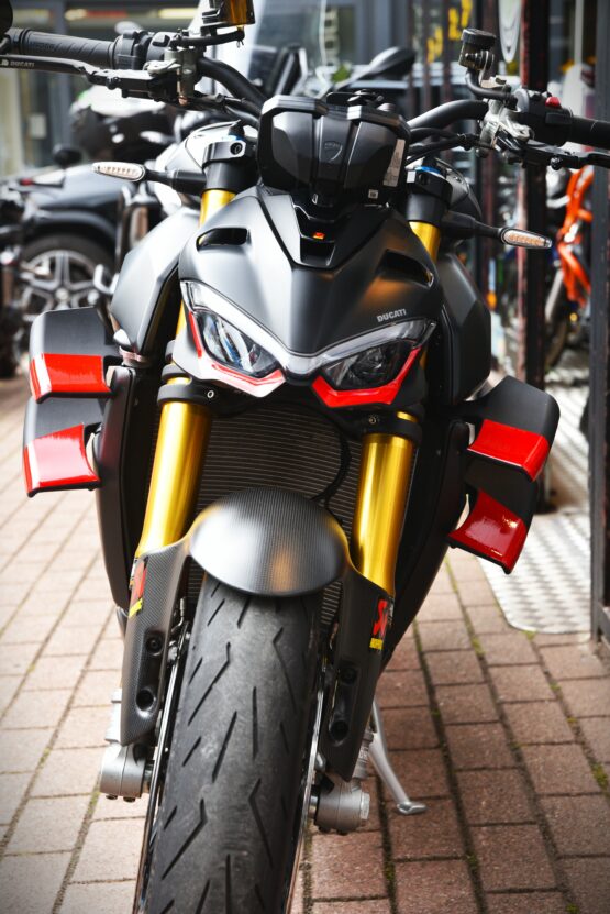 DUCATI STREETFIGHTER V4S – Image 6