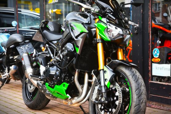 KAWASAKI Z 900 SE PERFORMANCE – Image 5