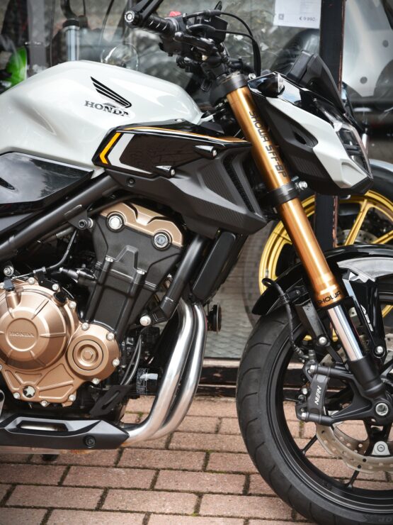 HONDA CB 500 F – Image 4