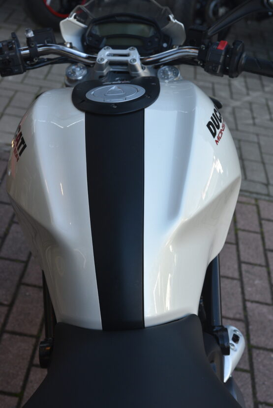DUCATI MONSTER 696 – Image 7