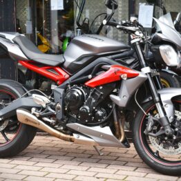 TRIUMPH STREET TRIPLE R