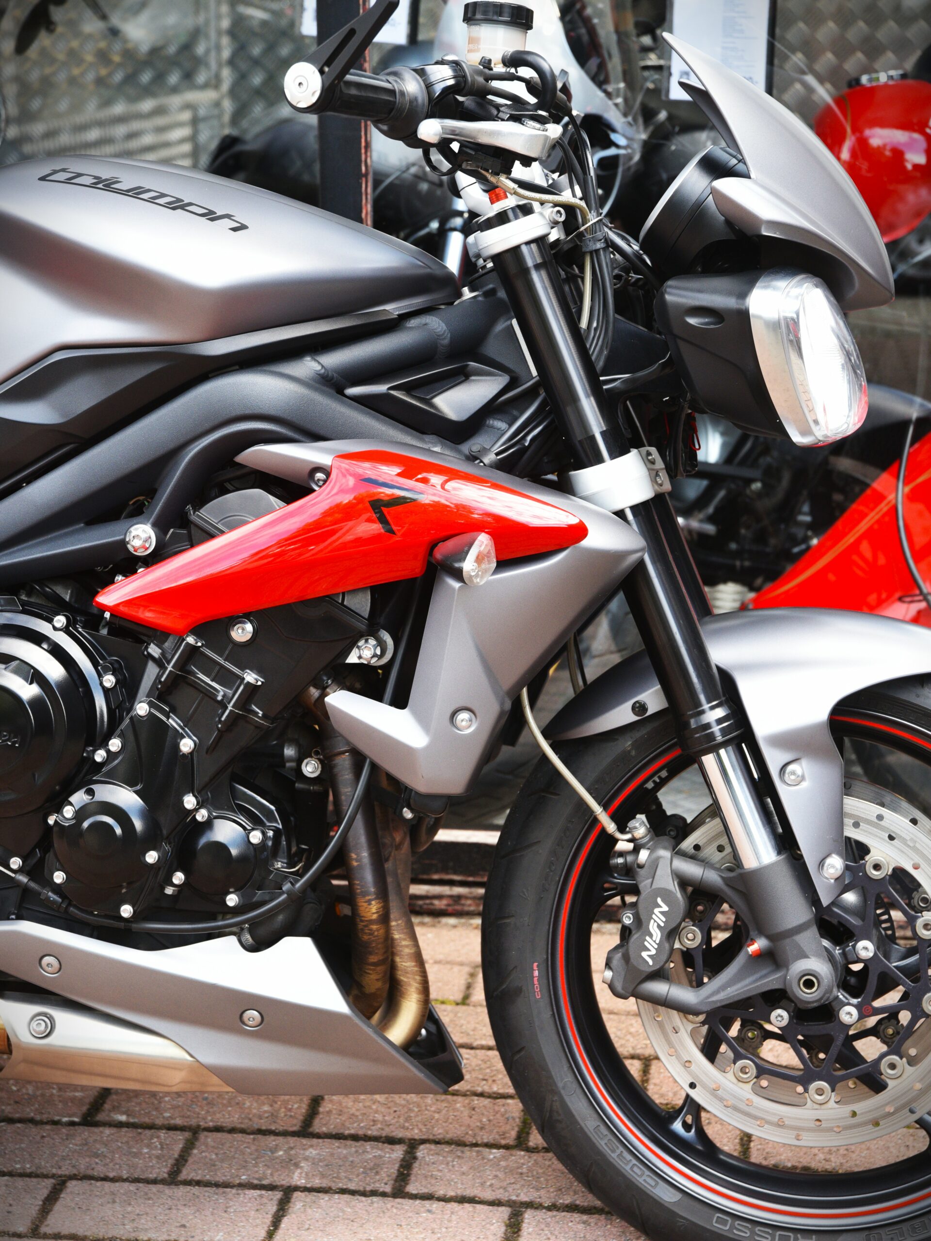TRIUMPH STREET TRIPLE R – Image 4