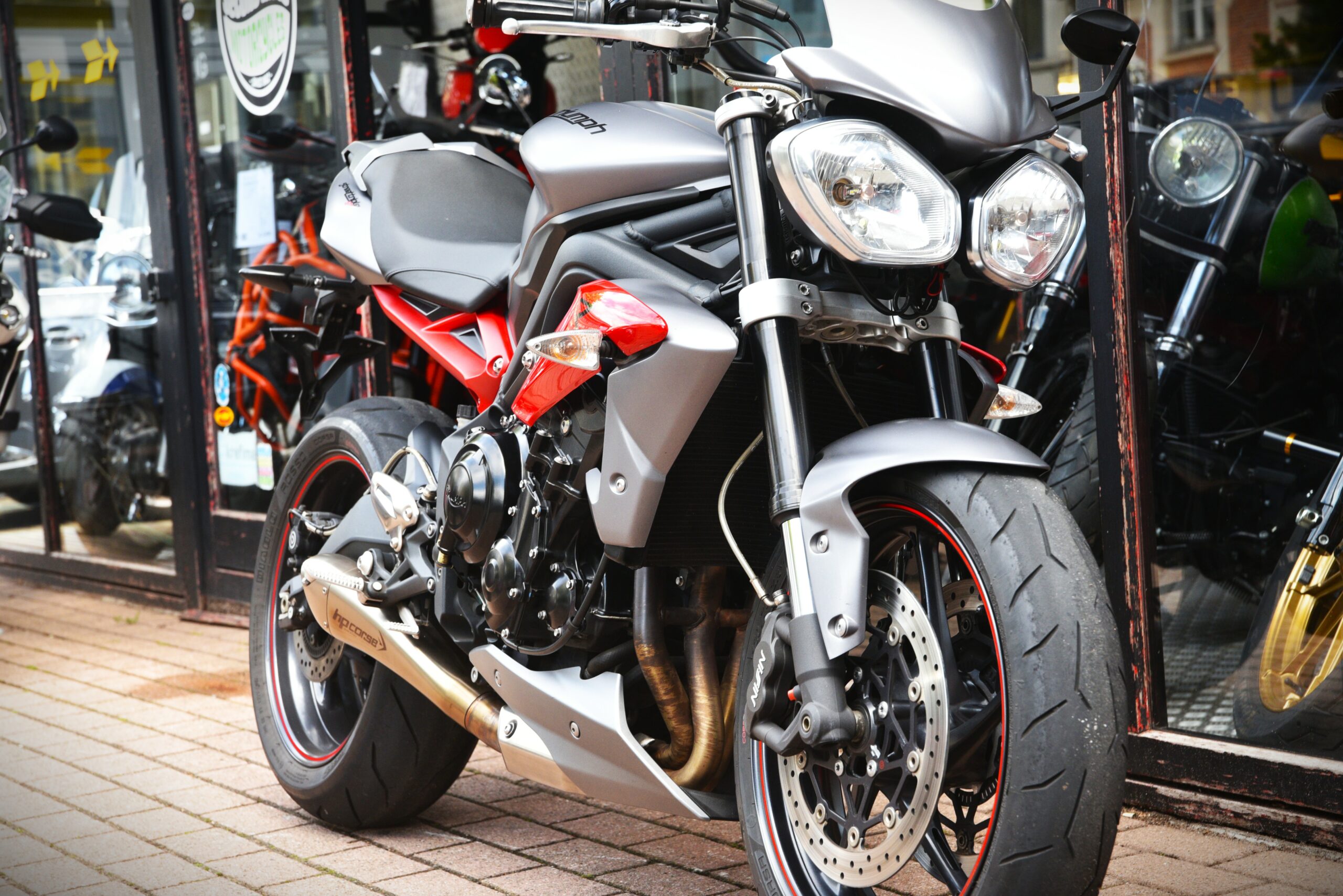 TRIUMPH STREET TRIPLE R – Image 5
