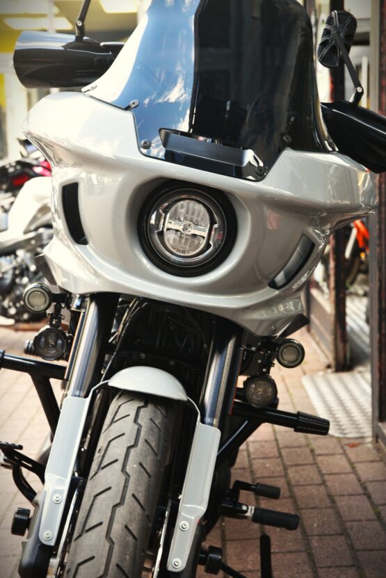 HARLEY DAVIDSON LOW RIDER ST – Image 6