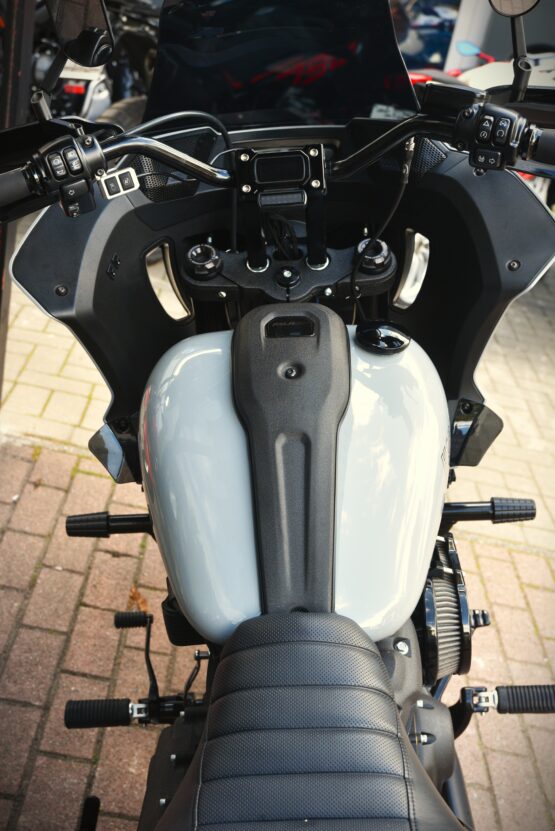 HARLEY DAVIDSON LOW RIDER ST – Image 7