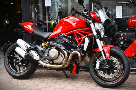 DUCATI MONSTER 1200