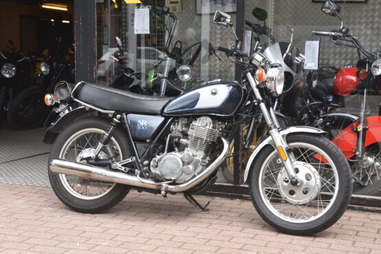 YAMAHA SR 500