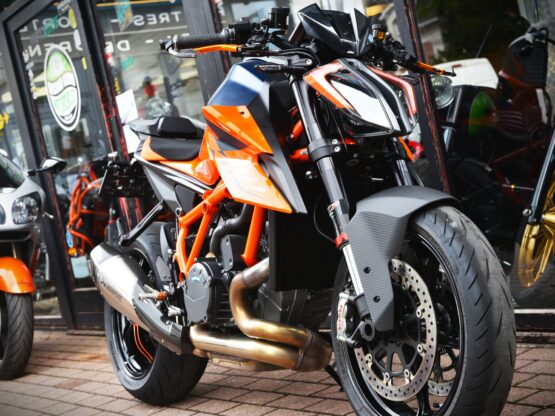 KTM 1290 SUPER DUKE R – Image 5