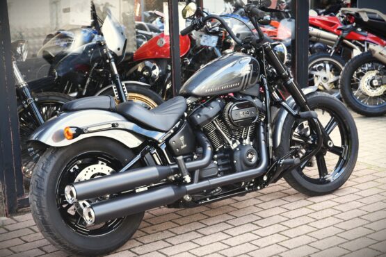 HARLEY DAVIDSON STREET BOB 114 – Image 3