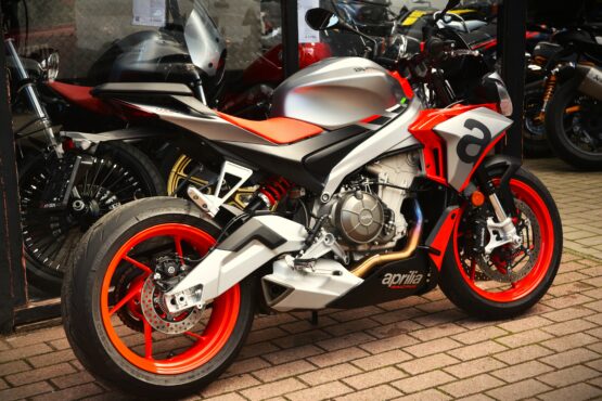 APRILIA TUONO 660 – Image 3