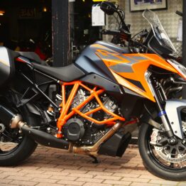 KTM 1290 SUPER DUKE GT