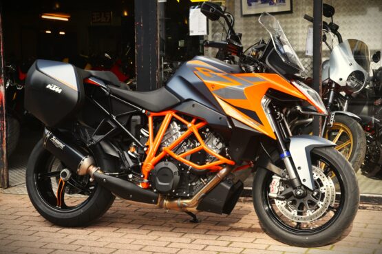 KTM 1290 SUPER DUKE GT