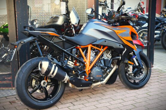 KTM 1290 SUPER DUKE GT – Image 3