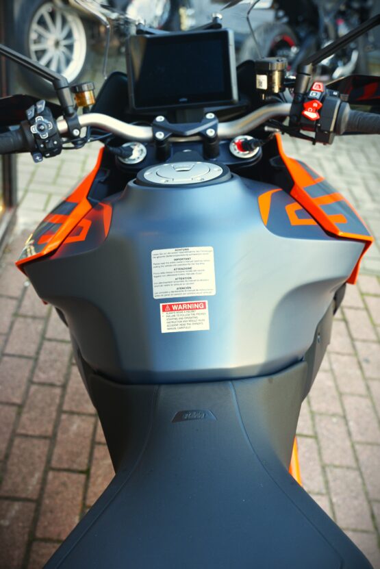 KTM 1290 SUPER DUKE GT – Image 7