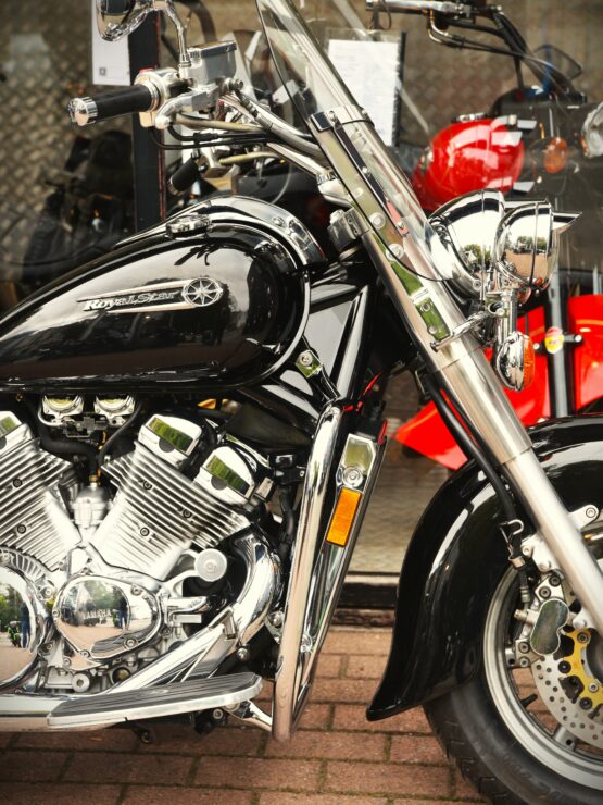 YAMAHA 1300 ROYAL STAR – Image 4
