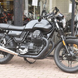 MOTO GUZZI V7 III STONE