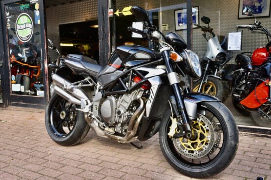 MV AGUSTA BRUTALE 910 R