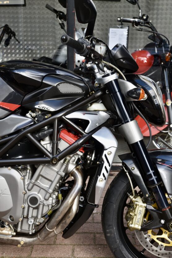 MV AGUSTA BRUTALE 910 R – Image 5