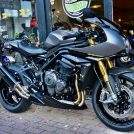 Triumph SpeedTriple 1200 RR Breitling 205/270