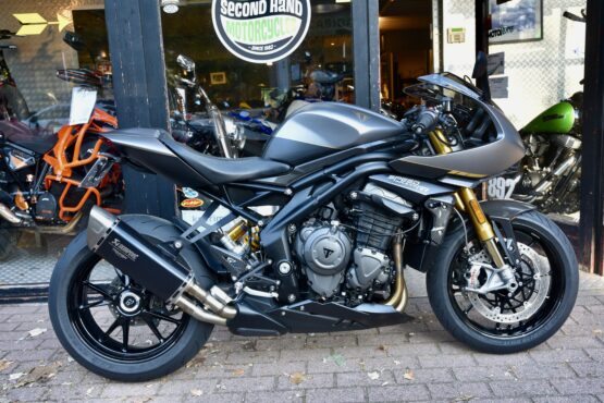 Triumph SpeedTriple 1200 RR Breitling 205/270 – Image 2