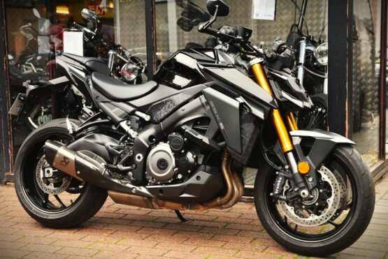 SUZUKI GSX-S 1000