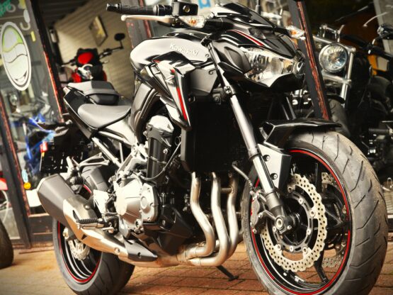 KAWASAKI Z 900 – Image 5
