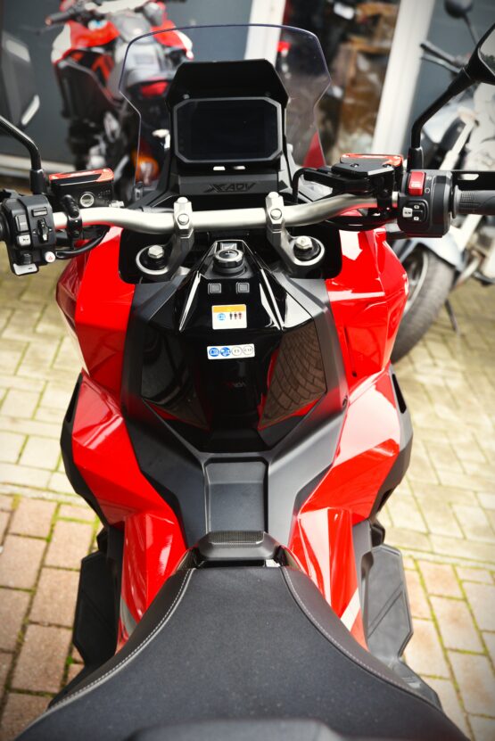HONDA X-ADV 750 "SPECIAL EDITION" – Image 7