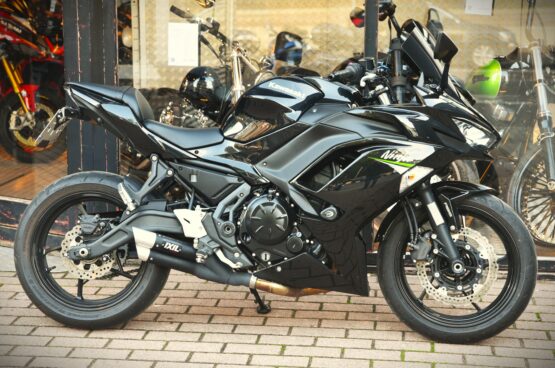 KAWASAKI NINJA 650 – Image 2