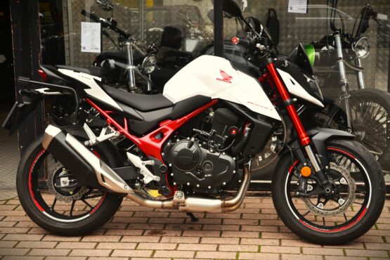 HONDA CB 750 HORNET – Image 2