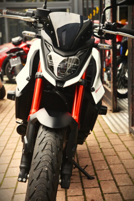 HONDA CB 750 HORNET – Image 6